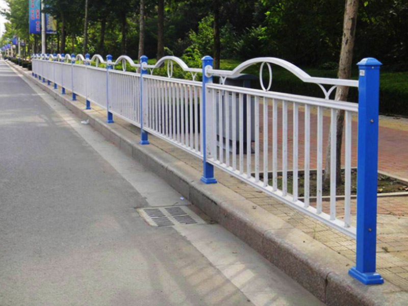 鋅鋼道路護(hù)欄